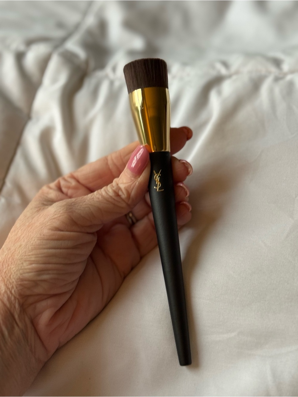 Yves Saint Laurent Flat-Top Brush in Black and Gold